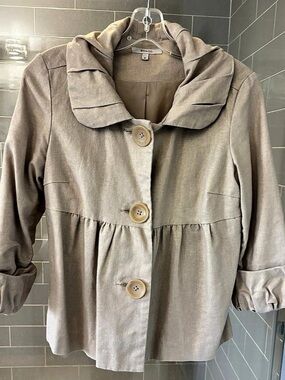 RW&CO Ruffle Cuff Jacket in Shimmery Gold/Beige Like New